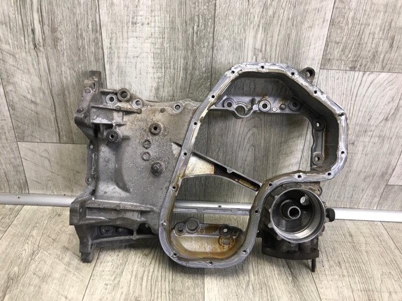 Поддон двигателя TOYOTA SIENNA 11-16 2014 3.5 2GR-FE 12111-31150 Б/У