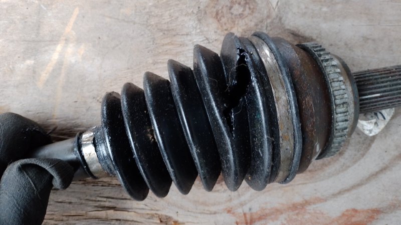 Привод передний правый CAMRY 40 06-11