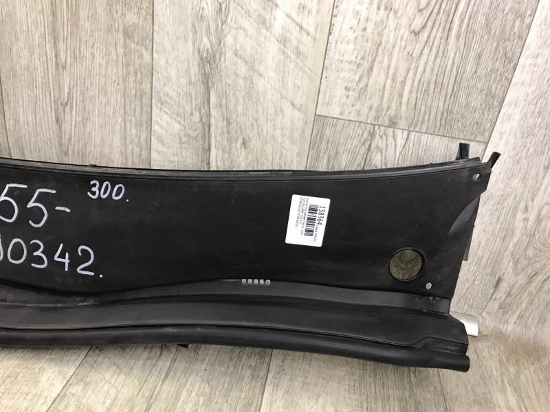 Пластик под лобовое стекло / Жабо CAMRY 55 14-17