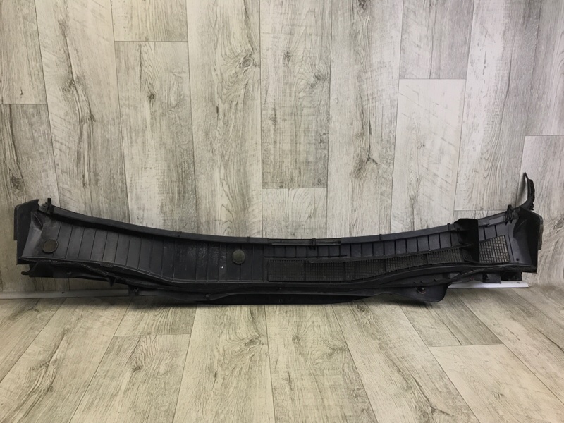 Пластик под лобовое стекло / Жабо CAMRY 55 14-17