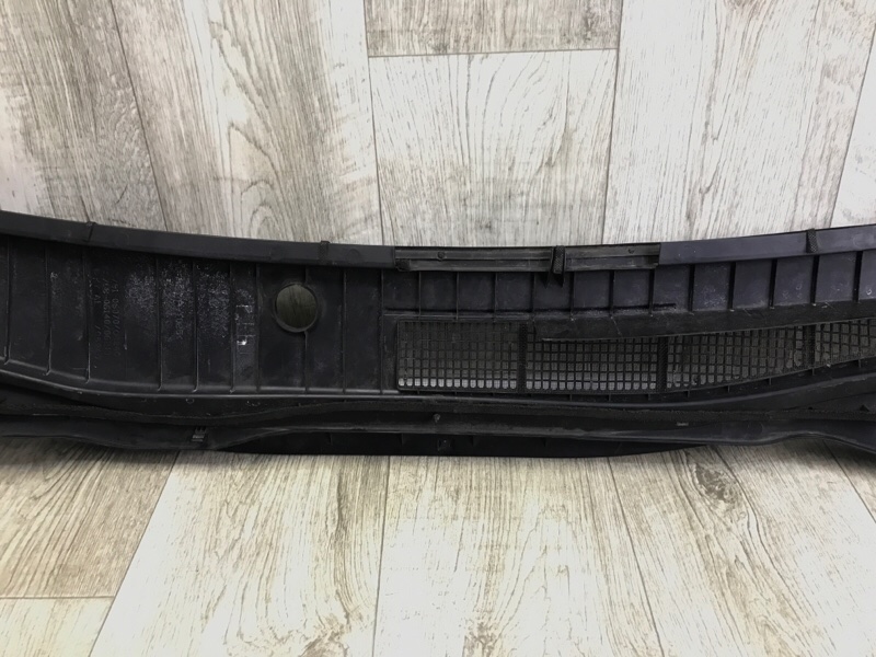 Пластик под лобовое стекло / Жабо CAMRY 55 14-17