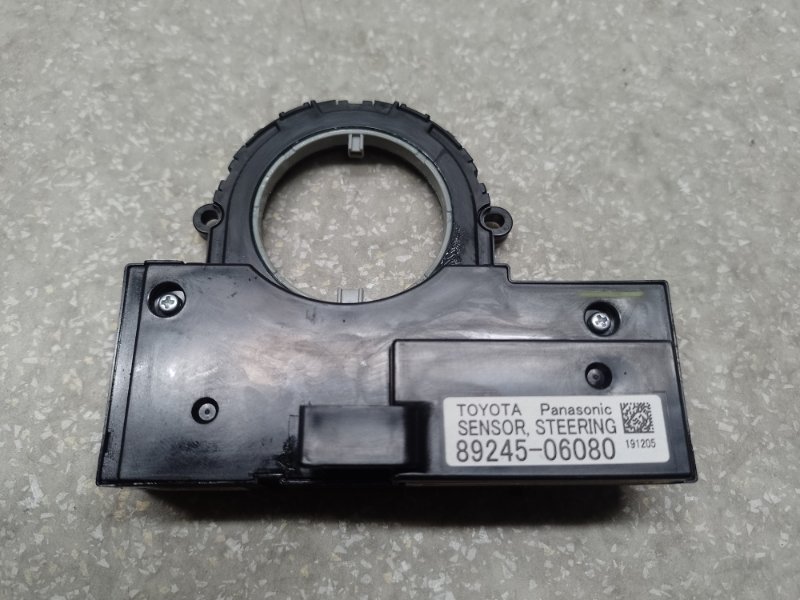 Запчасть датчик угла поворота руля TOYOTA CAMRY 70 17- 2019 2.5 A25AFKS 8924B-06040 Б/У Датчик угла поворота руля TOYOTA CAMRY 70 17- 2019 2.5 A25AFKS 8924B-06040 Б/У
