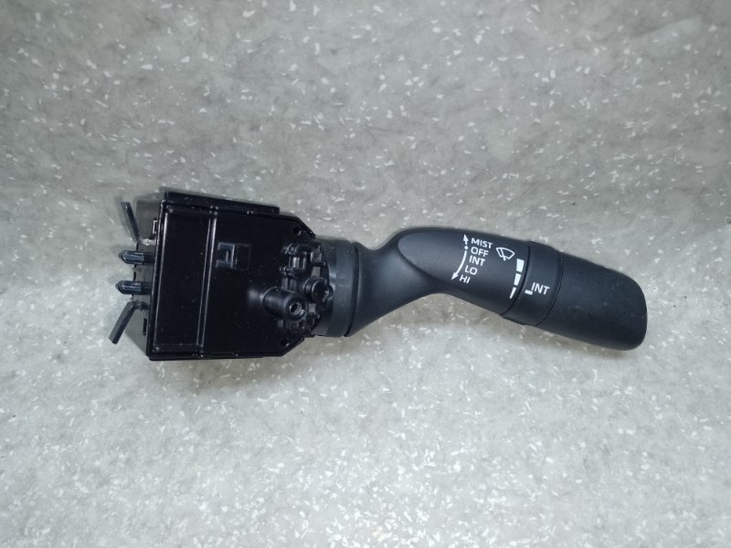 Запчасть подрулевой переключатель правый TOYOTA CAMRY 70 17- 2019 2.5 A25AFKS 84652-06400 Б/У Подрулевой переключатель правый TOYOTA CAMRY 70 17- 2019 2.5 A25AFKS 84652-06400 Б/У