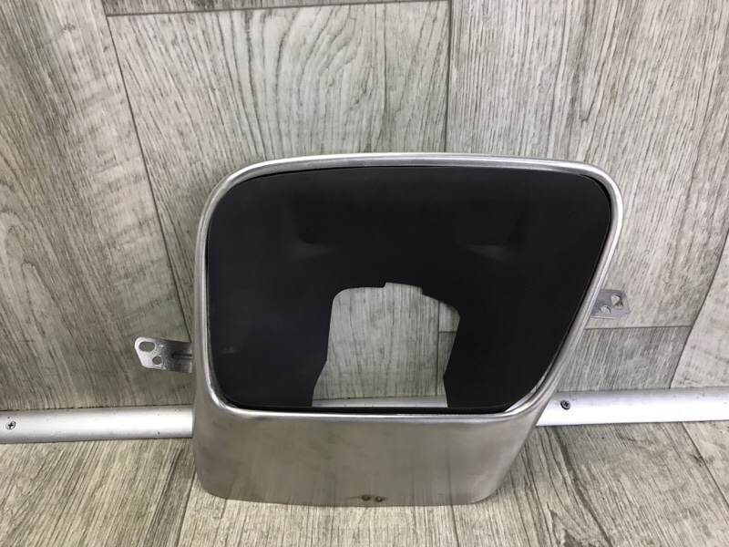 Насадка на глушитель правая LAND ROVER RANGE ROVER (L405) 12-22 2017-2022 LR105878 новая