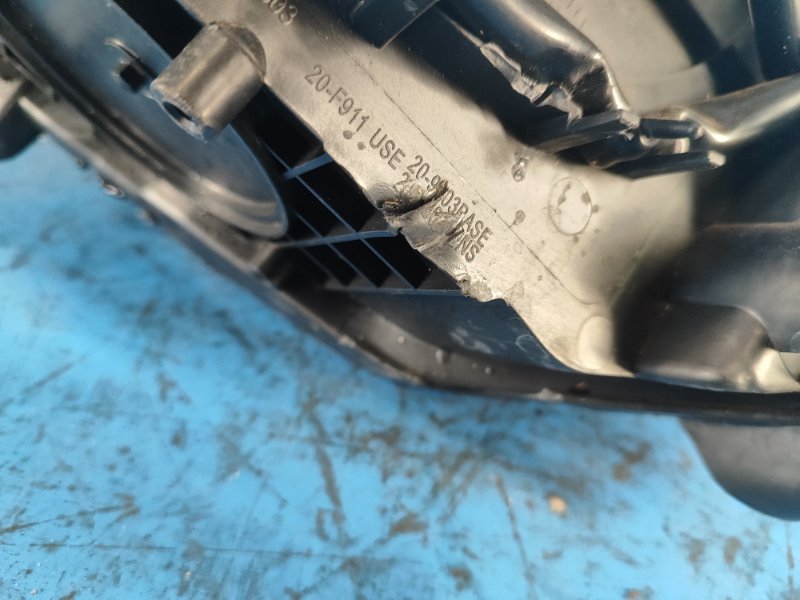 Фара правая CROSSTREK 12-17 2014 FB20X e-Boxer