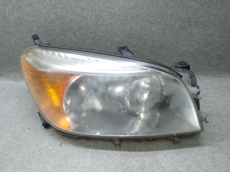 Фара правая TOYOTA RAV4 05-12 2006 2.4 2AZFE 81130-42331 Б/У