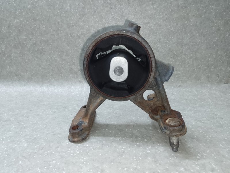 Подушка двигателя задняя TOYOTA RAV4 05-12 2006 2.4 2AZFE 12371-28210 Б/У