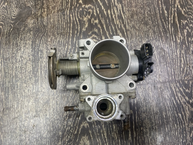 Дроссельная заслонка NISSAN MAXIMA A33 99-02