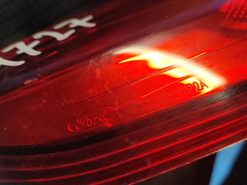 Фонарь наружный левый FOCUS 10-18 2013 2.0 C20HDEX