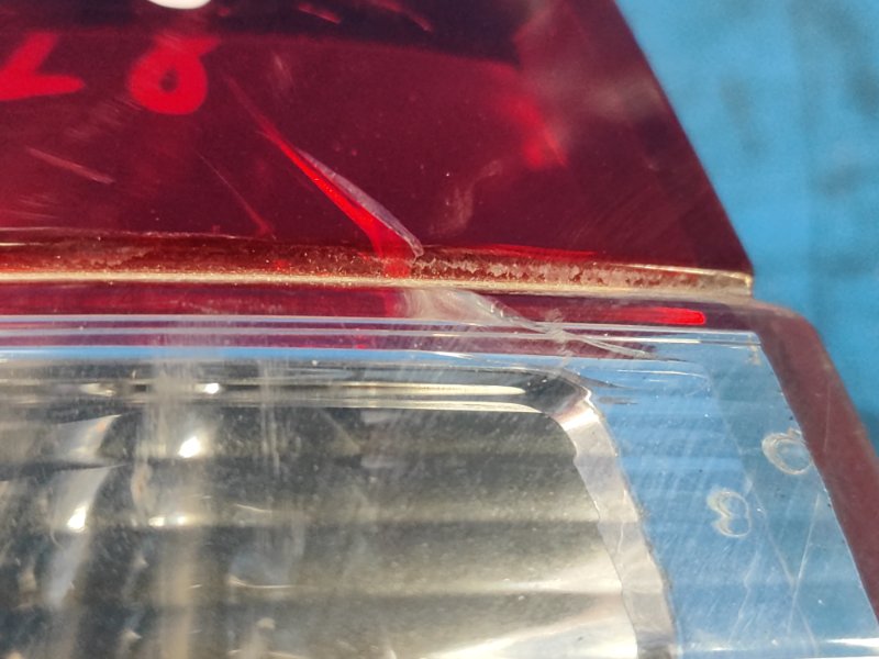 Фонарь наружный левый EXPLORER 10-20