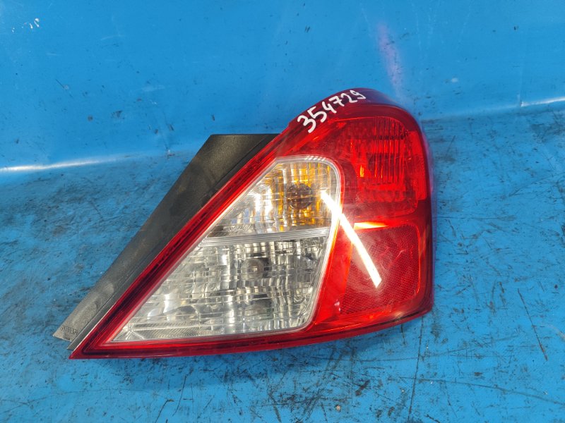 Фонарь наружный правый VERSA B17 11-19 2017 1.6 HR16DE