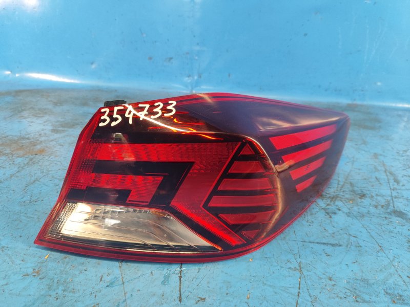 Фонарь наружный правый HYUNDAI ELANTRA AD 16- 92402f2510 Б/У