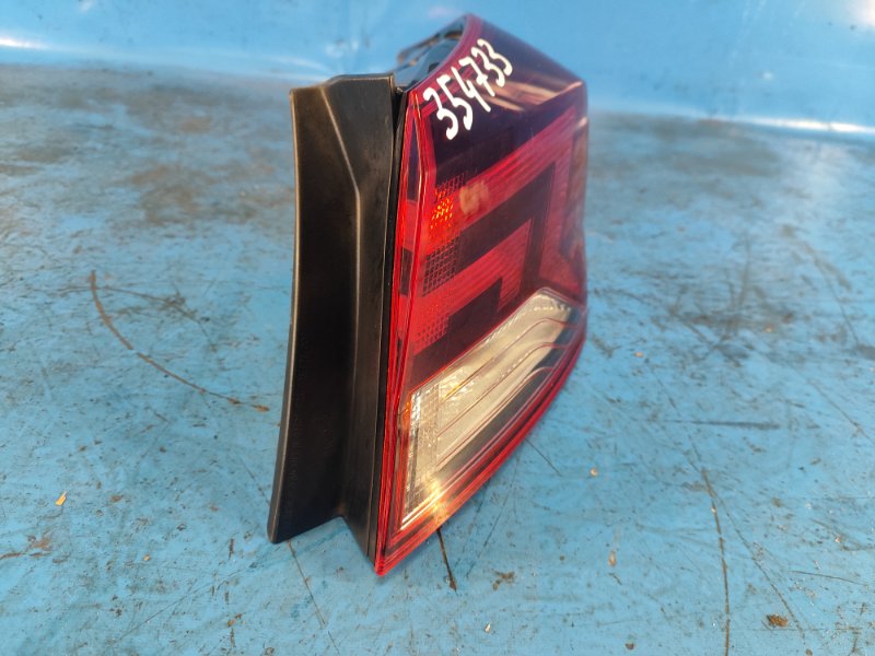 Фонарь наружный правый ELANTRA AD 16-