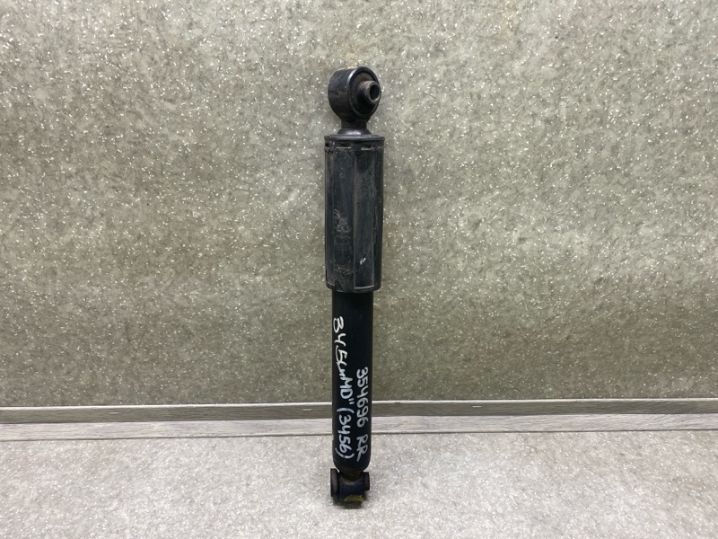 Амортизатор задний HYUNDAI ELANTRA MD 10-15 2013 1.8 G4NB 55300-3X200 Б/У