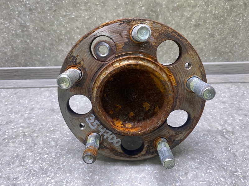 Ступица задняя ELANTRA MD 10-15 2013 1.8 G4NB