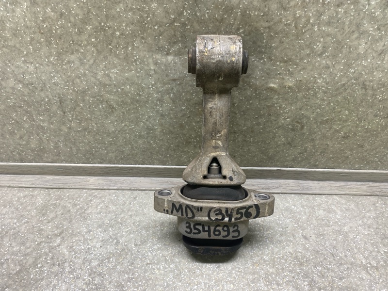 Подушка двигателя нижняя HYUNDAI ELANTRA MD 10-15 2013 1.8 G4NB 21950-3Y000 Б/У