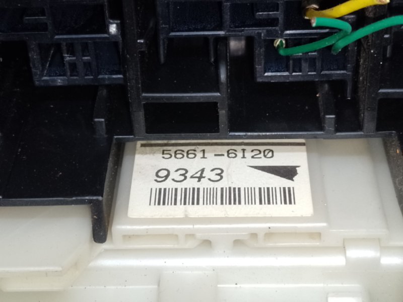 Блок предохранителей салон RAV4 05-12 2006 2.4 2AZFE