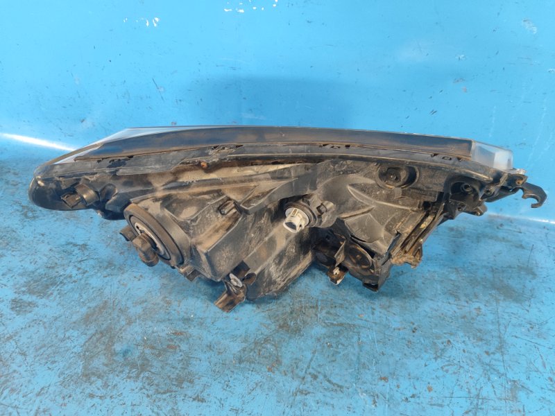 Фара левая RAV4 13-19