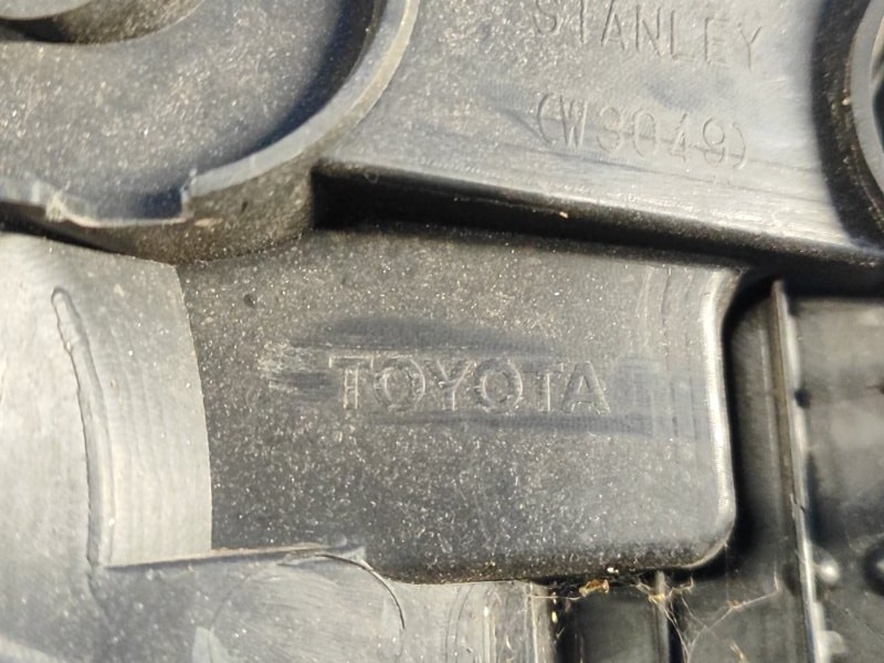 Фара левая RAV4 13-19