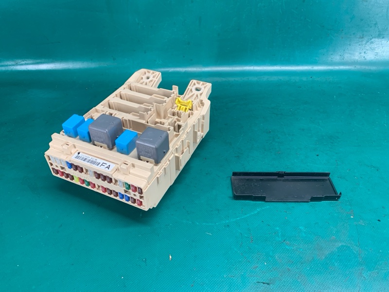 Блок предохранителей салон TOYOTA AVALON 05-12 2006 3.5 2GR-FE 82730AC010 Б/У