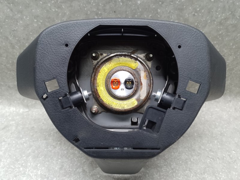 Подушка безопасности в руль RAV4 05-12 2006 2.4 2AZFE
