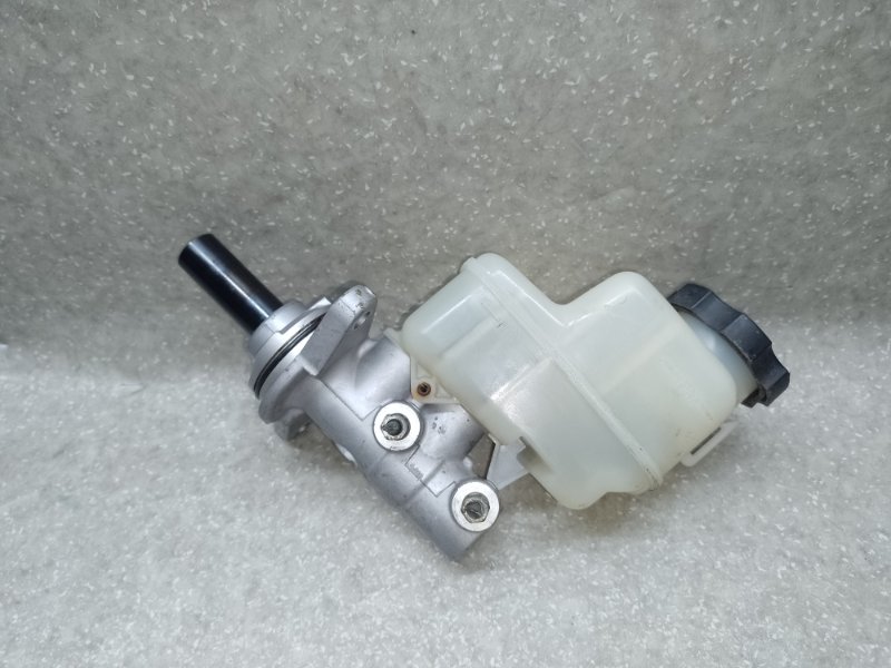 Главный тормозной цилиндр RAV4 05-12 2006 2.4 2AZFE