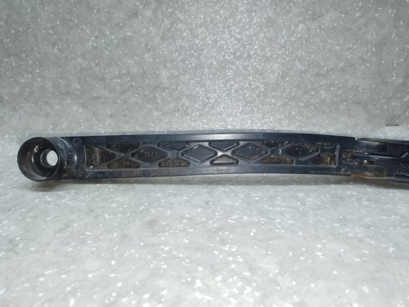 Поводок стеклоочистителя передний левый TOYOTA RAV4 05-12 2.4 2AZFE