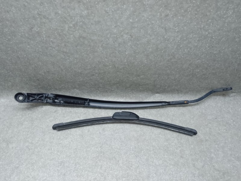 Поводок стеклоочистителя передний правый RAV4 05-12 2006 2.4 2AZFE