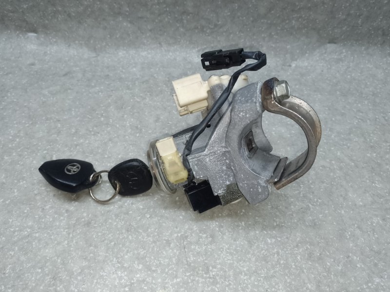 Замок зажигания RAV4 05-12 2006 2.4 2AZFE