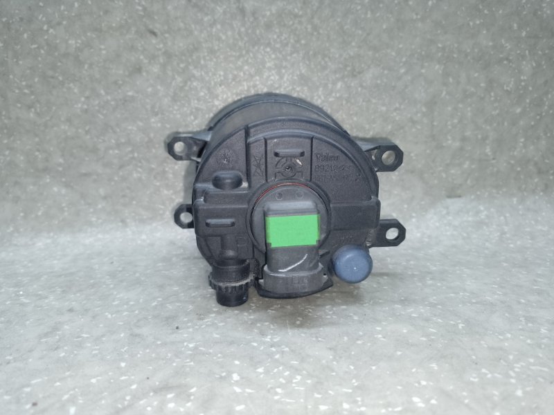 Противотуманная фара правая RAV4 05-12 2006 2.4 2AZFE