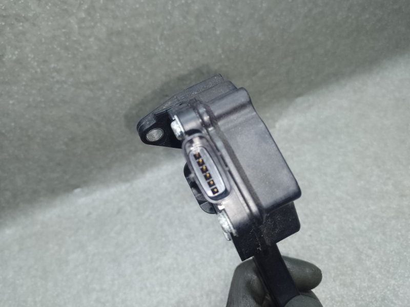 Педаль газа RAV4 05-12 2006 2.4 2AZFE