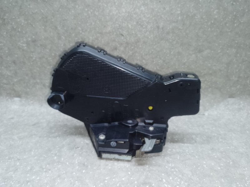 Замок двери передний правый RAV4 05-12 2006 2.4 2AZFE Замок двери передний правый RAV4 05-12 2006 2.4 2AZFE