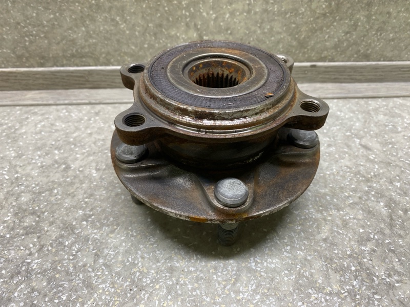 Запчасть ступица передняя MAZDA 3 BM 13-19 B45A-33-04X Б/У Ступица передняя MAZDA 3 BM 13-19 B45A-33-04X Б/У