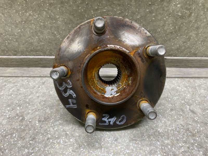 Ступица передняя 3 BM 13-19 Ступица передняя 3 BM 13-19