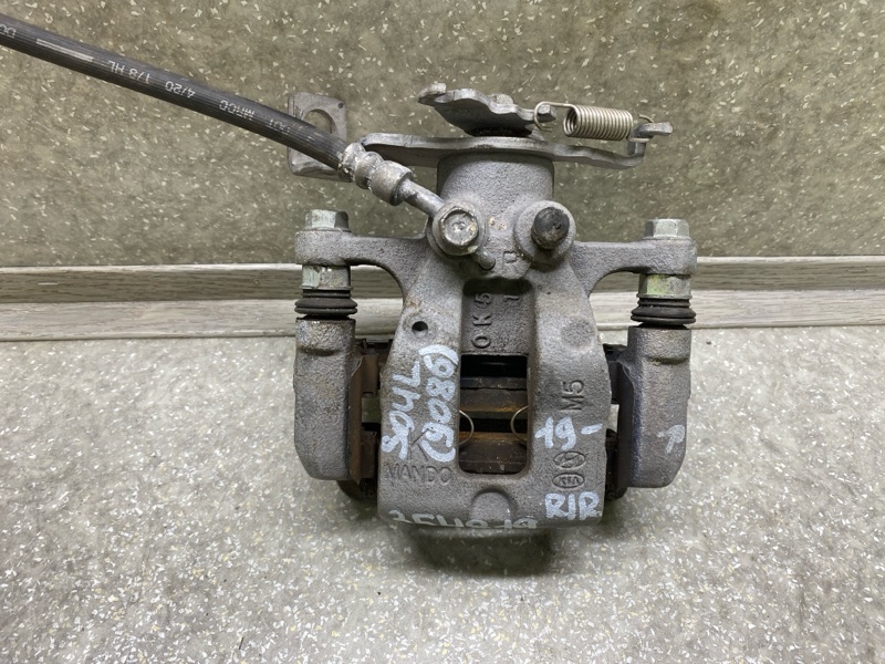 Суппорт тормозной задний правый KIA SOUL SK3 19- 2021 G4FJ 1.6 58230-K0100 Б/У