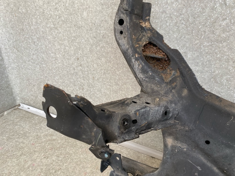 Балка передней подвески CX-30 19- 2021 2.5L