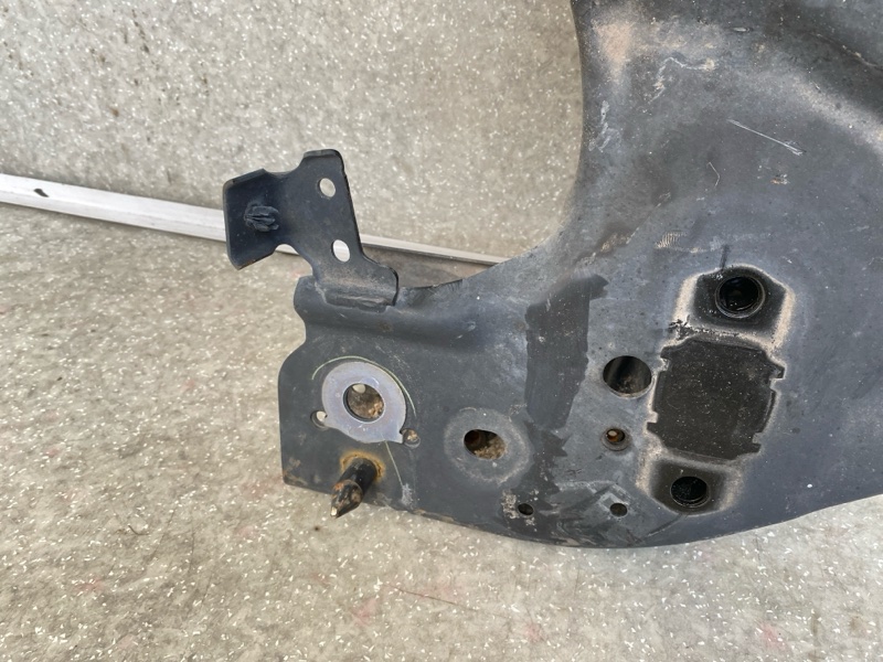 Балка передней подвески CX-30 19- 2021 2.5L