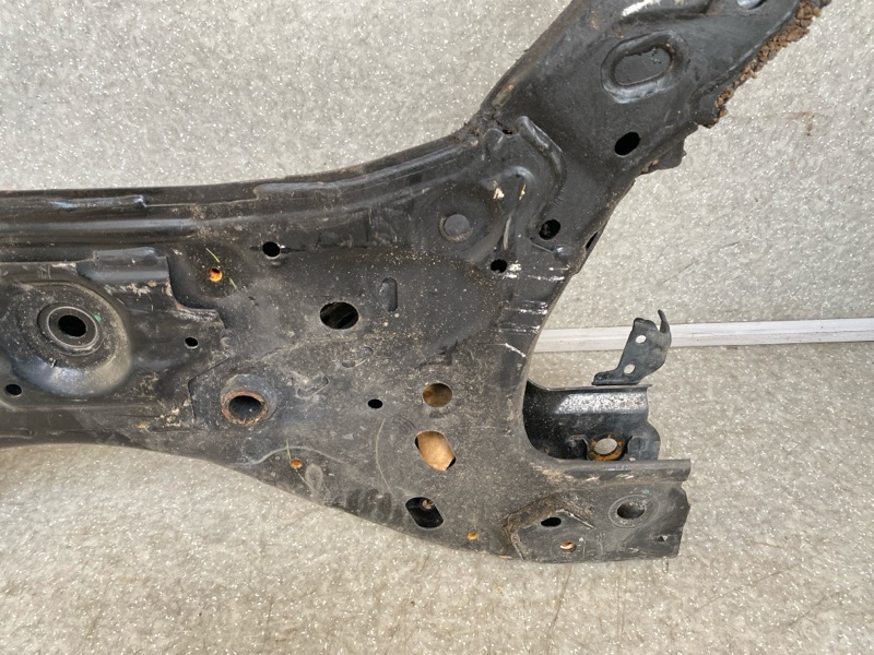 Балка передней подвески CX-30 19- 2021 2.5L