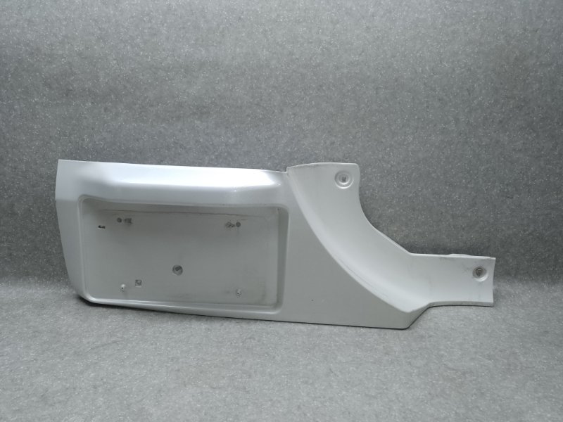 Накладка крышки багажника левая TOYOTA RAV4 05-12 2006 2.4 2AZFE 76806-42020-A0 Б/У