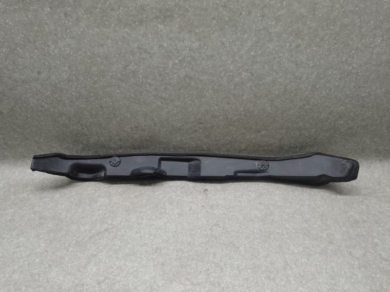 Пыльник крыла передний правый TOYOTA RAV4 05-12 2006 2.4 2AZFE 53827-42040 Б/У