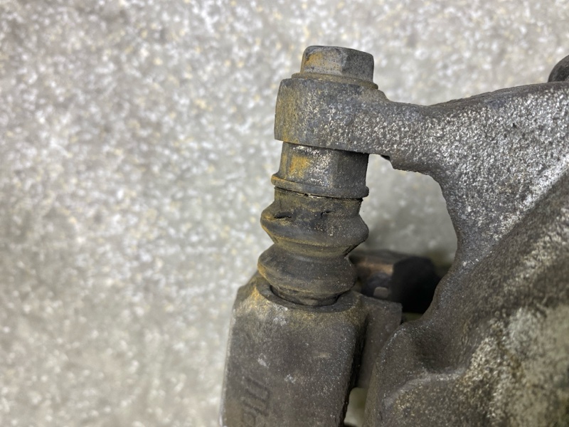 Суппорт тормозной передний левый 6 GJ 12-