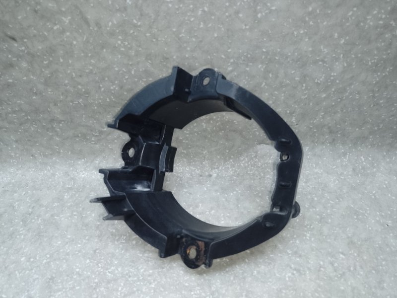 Кронштейн противотуманной фары левый RAV4 05-12 2006 2.4 2AZFE