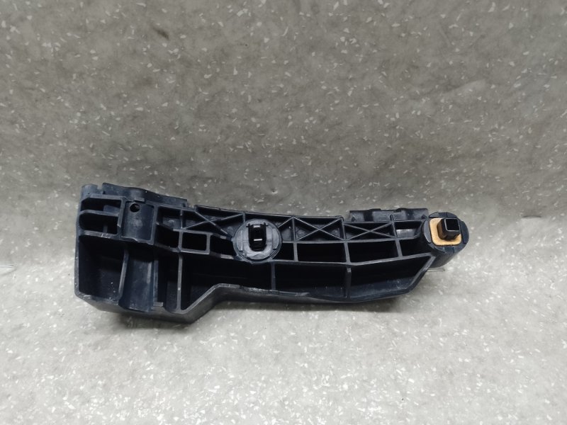 Кронштейн заднего бампера левый RAV4 05-12 2006 2.4 2AZFE