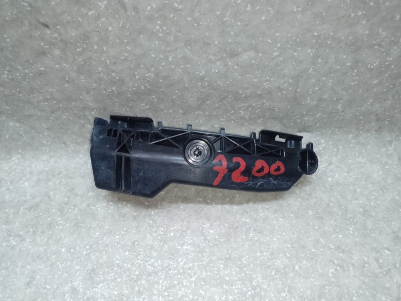 Кронштейн заднего бампера правый TOYOTA RAV4 05-12 2006 2.4 2AZFE 52562-42041 Б/У