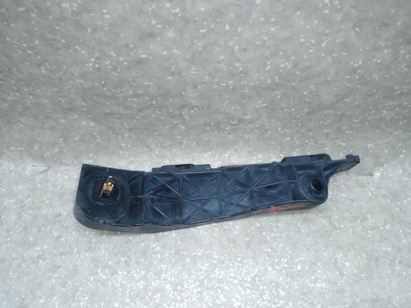 Кронштейн переднего бампера (на крыле) левый RAV4 05-12 2006 2.4 2AZFE