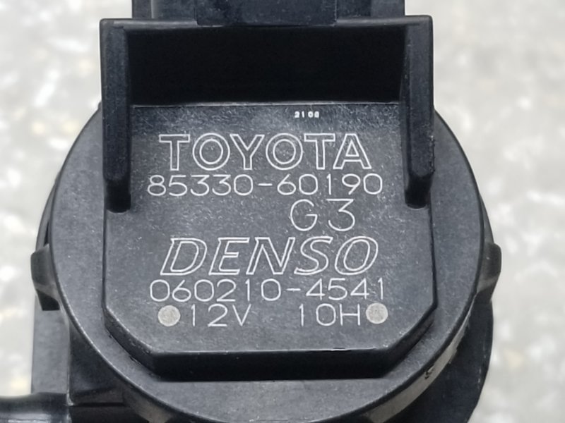 Насос омывателя стекла передний RAV4 05-12 2006 2.4 2AZFE