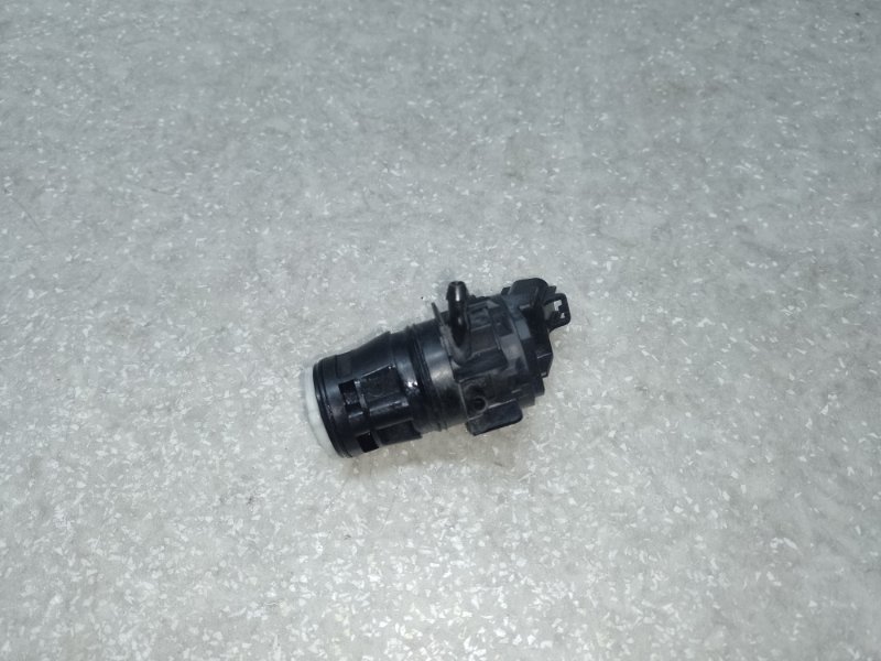 Насос омывателя стекла задний RAV4 05-12 2006 2.4 2AZFE Насос омывателя стекла задний RAV4 05-12 2006 2.4 2AZFE