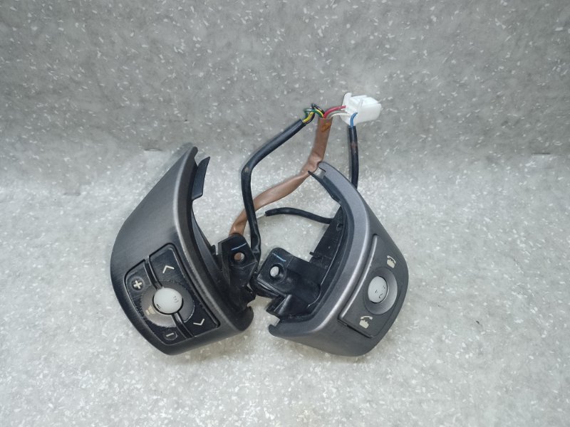 Кнопки на руль TOYOTA RAV4 05-12 2006 2.4 2AZFE 84250-42010 Б/У