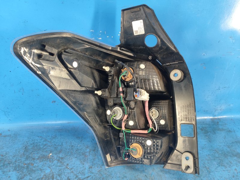 Фонарь наружный правый FORESTER 12-19 2015 2.5 FB25B