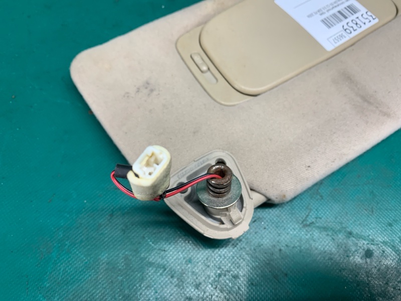 Козырек солнцезащитный правый AVALON 05-12 2006 3.5 2GR-FE